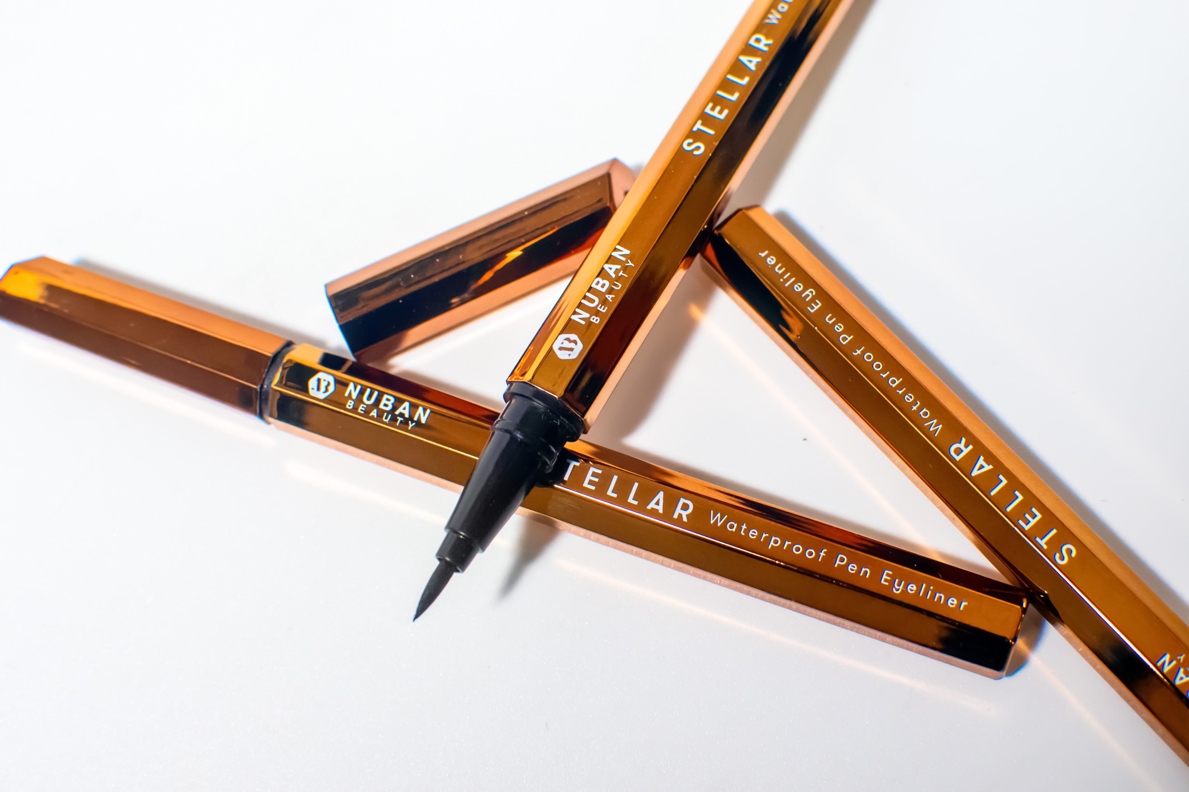 EYE LINER